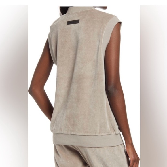 Fear of God Essentials Sleeveless Velour Polo Size Medium - Picture 2 of 7